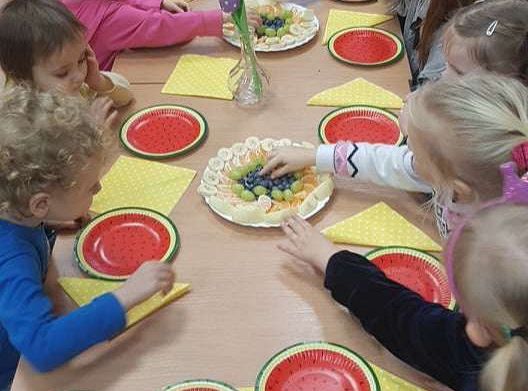 Gr. I Urodzinki Otyli, Zuzi oraz Zosi