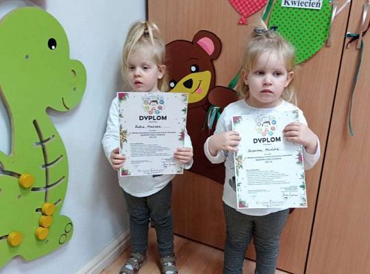 Sensoryczna choinka - wręczenie dyplomów