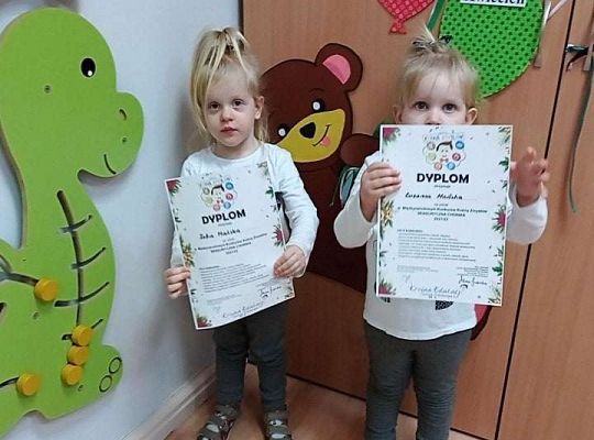 Sensoryczna choinka - wręczenie dyplomów