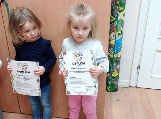 Sensoryczna choinka - wręczenie dyplomów