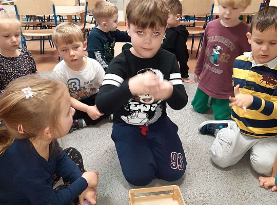 Gr. III Przyjaciele Zippiego- Kto może nam pomóc?