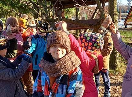 Gr. IV - Dokarmiamy ptaki