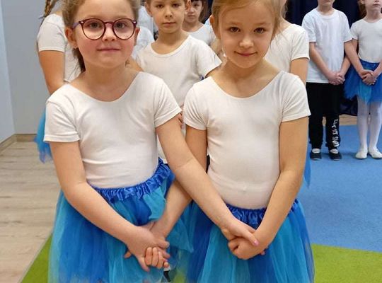 Gr. IV - Występ z okazji Dnia Babci i Dziadka