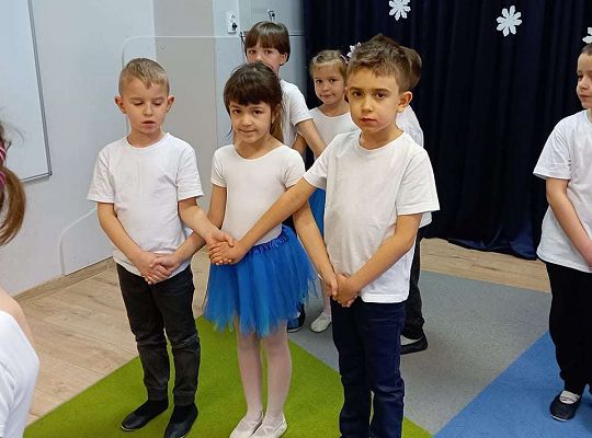 Gr. IV - Występ z okazji Dnia Babci i Dziadka