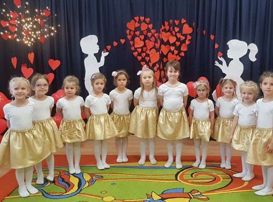 Gr. II - Występ z okazji Dnia Babci i Dziadka