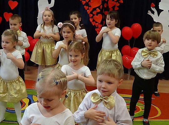 Gr. II - Występ z okazji Dnia Babci i Dziadka