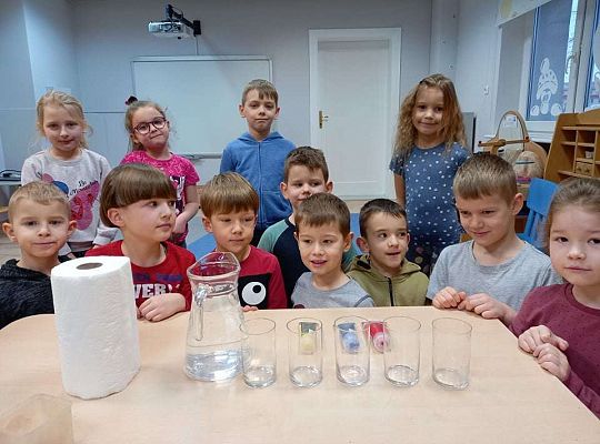 Gr. IV - Eksperymenty z wodą