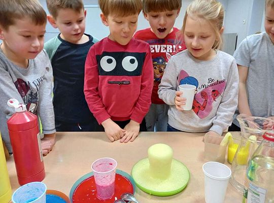 Gr. IV - Eksperymenty z wodą