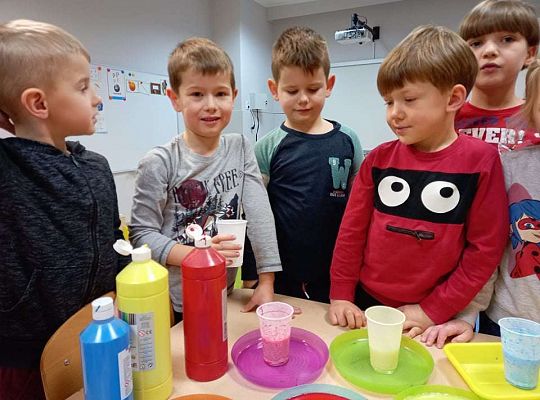 Gr. IV - Eksperymenty z wodą