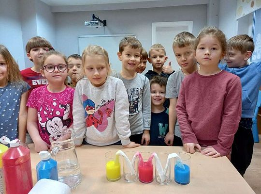 Gr. IV - Eksperymenty z wodą