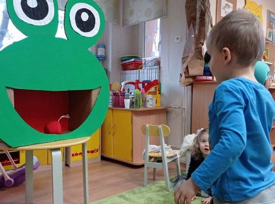 Gr. I Tak ćwiczą żabki