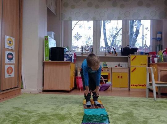 Gr. I Tak ćwiczą żabki