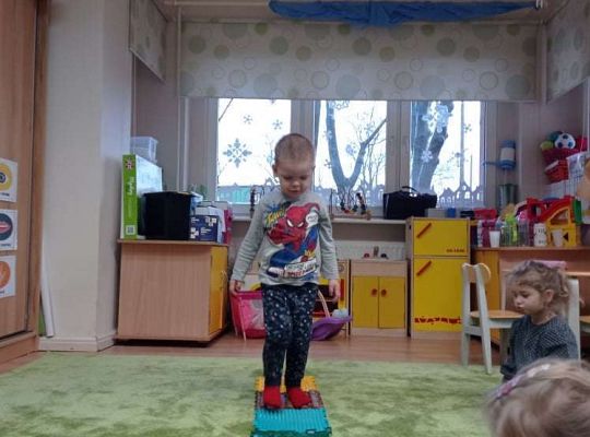 Gr. I Tak ćwiczą żabki