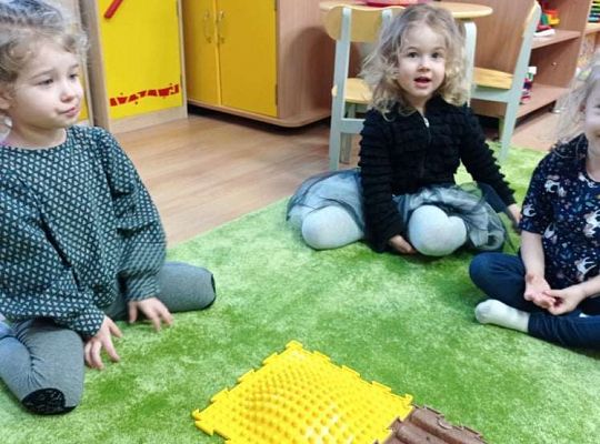 Gr. I Tak ćwiczą żabki