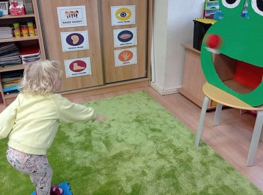 Gr. I Tak ćwiczą żabki