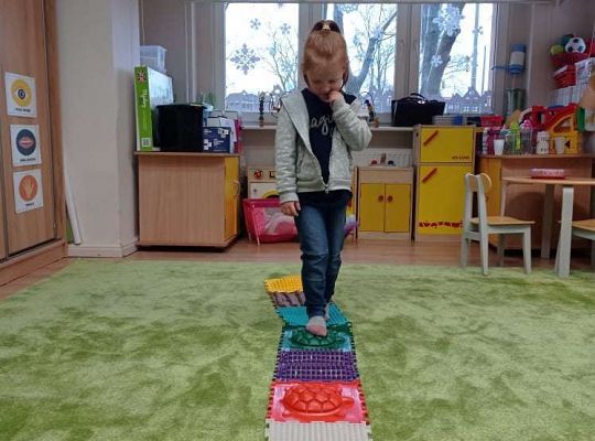 Gr. I Tak ćwiczą żabki