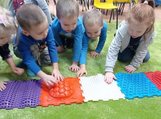 Gr. I Tak ćwiczą żabki