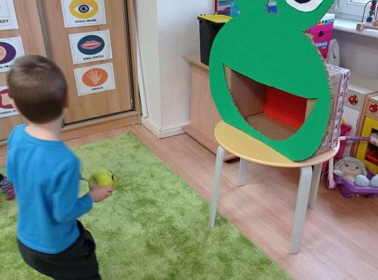 Gr. I Tak ćwiczą żabki