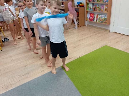 Gr. IV - Ćwiczenia gimnastyczne