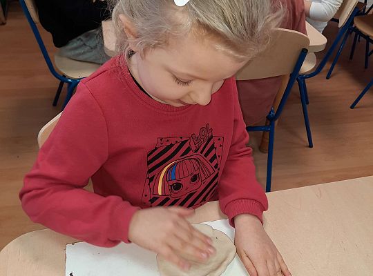 Gr. III Masa solna- smakujemy i lepimy