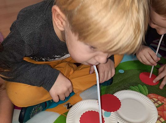 Gr.III "Wdech i wydech"- ćwiczenia oddechowe