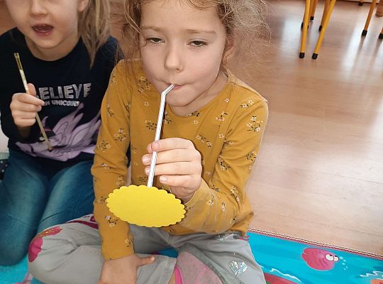 Gr.III "Wdech i wydech"- ćwiczenia oddechowe