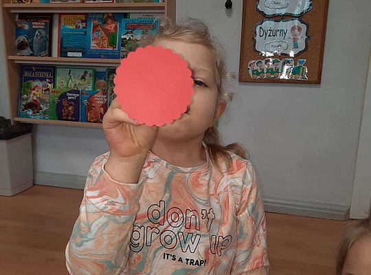 Gr.III "Wdech i wydech"- ćwiczenia oddechowe