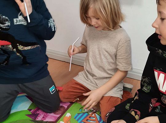 Gr.III "Wdech i wydech"- ćwiczenia oddechowe