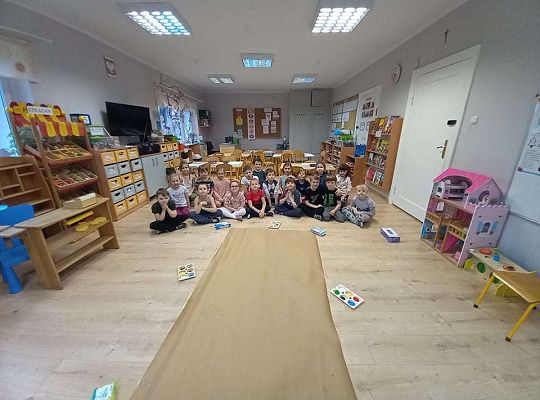 Gr. IV - Malowanie  do muzyki dziesięcioma palcami