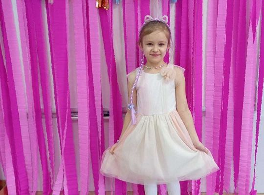 Gr. IV - Bal karnawałowy u starszaków