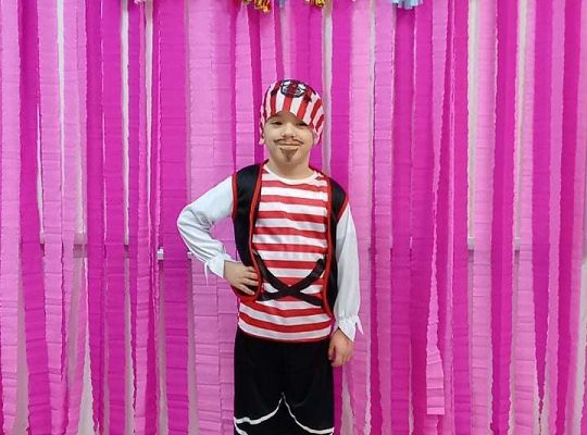 Gr. IV - Bal karnawałowy u starszaków