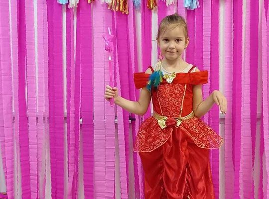 Gr. IV - Bal karnawałowy u starszaków