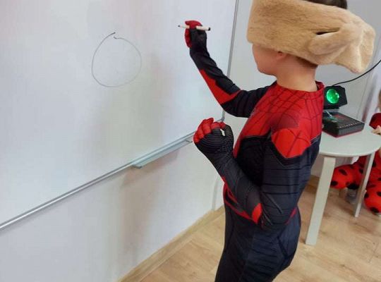 Gr. IV - Bal karnawałowy u starszaków