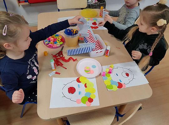 Gr. III - Tydzień karnawałowy w średniakach