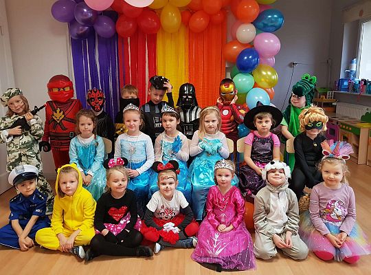 Gr. III  Bal Karnawałowy