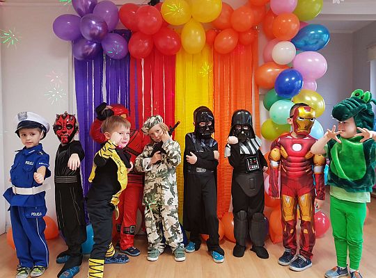 Gr. III  Bal Karnawałowy