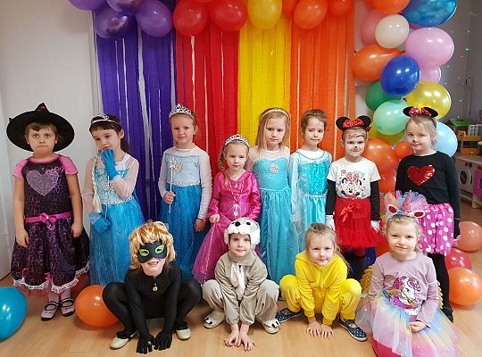 Gr. III  Bal Karnawałowy