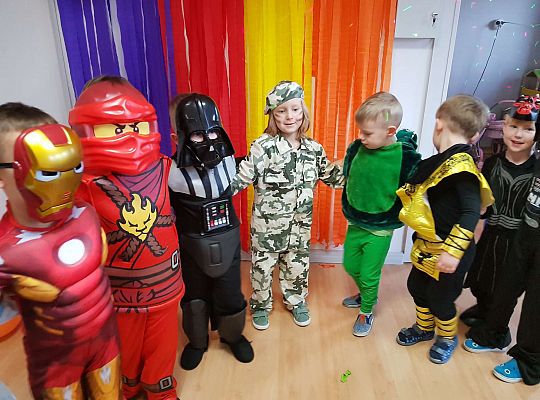 Gr. III  Bal Karnawałowy