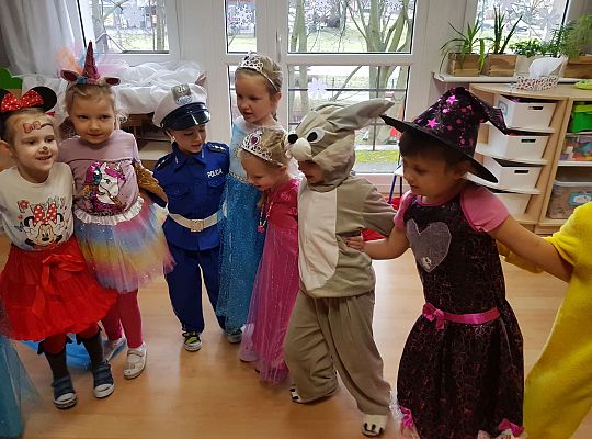 Gr. III  Bal Karnawałowy