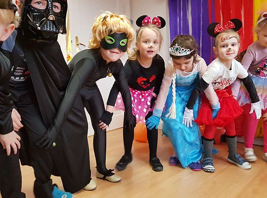 Gr. III  Bal Karnawałowy