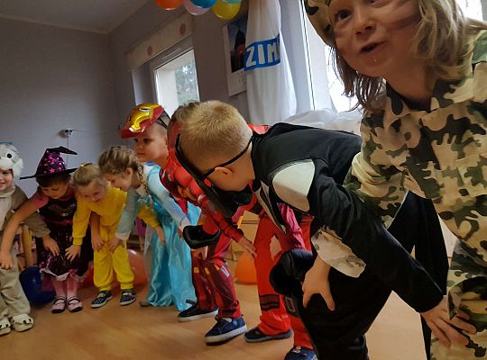 Gr. III  Bal Karnawałowy