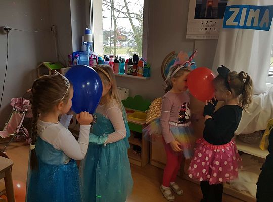 Gr. III  Bal Karnawałowy