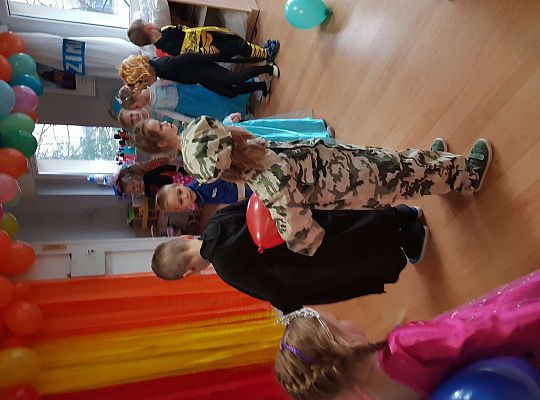 Gr. III  Bal Karnawałowy