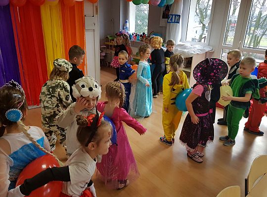 Gr. III  Bal Karnawałowy