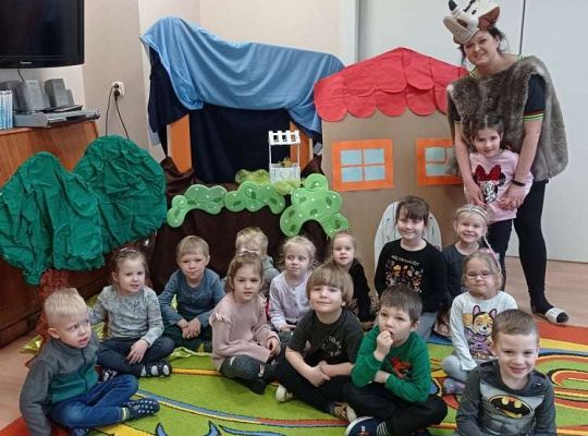 Gr. II Teatrzyk "Czerwony Kapturek"