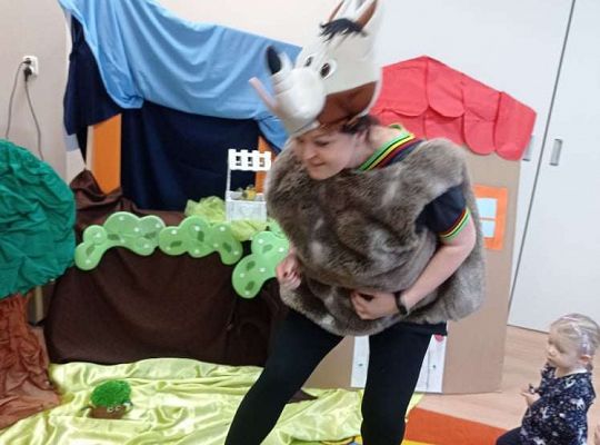 Gr. II Teatrzyk "Czerwony Kapturek"