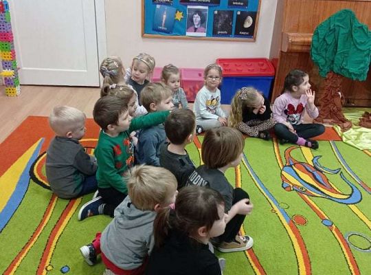 Gr. II Teatrzyk "Czerwony Kapturek"