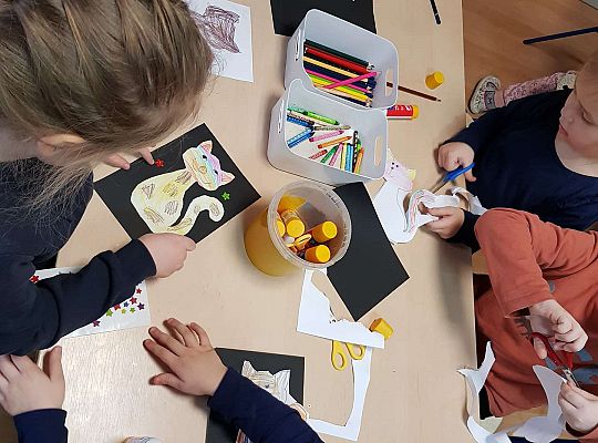 Gr. III i IV 'Dzień Kota"