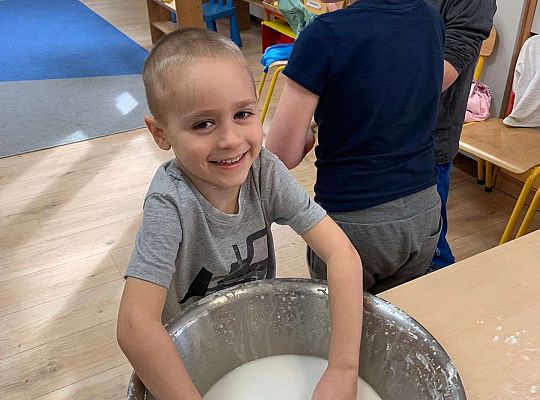 Gr. III i IV - Zabawy cieczą nienewtonowską