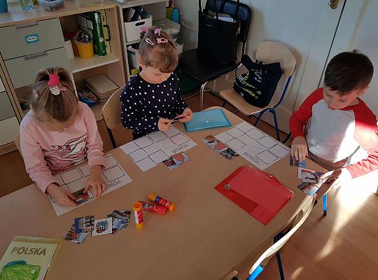 Gr. III- "Płynie Wisła, płynie..." - tydzień u średniaków